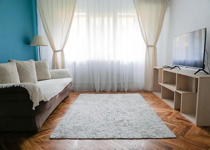 7 Min From Center - Stecop 3 -central-unique-qb *